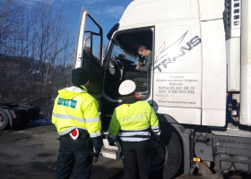 Policie a celní správa spustila kontroly na hranicích. První je v Náchodě Bělovsi