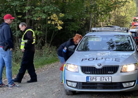 Policie zadržela tři podezřelé osoby z vraždy podnikatele na Tachovsku