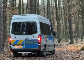 Policisté našli v pražských Jinonicích lidskou kostru.