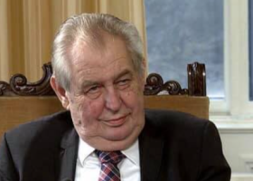 Miloš Zeman je ve vážném stavu v nemocnici